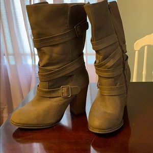 Apt.9 Kohl’s Makenzie Taupe Round Toe Boots. 7 1/2